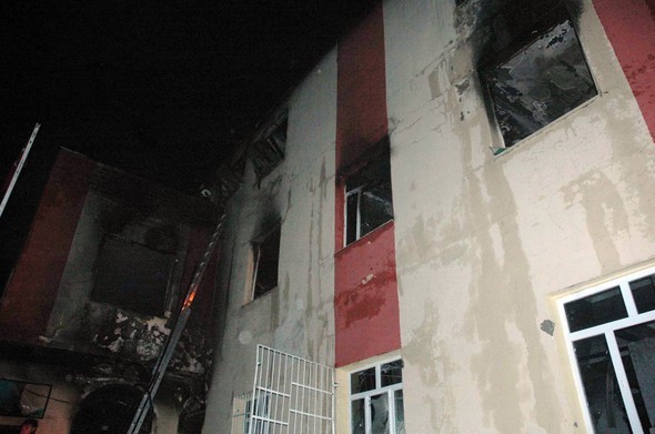 Gün ağardı facianın izleri ortaya çıktı 37