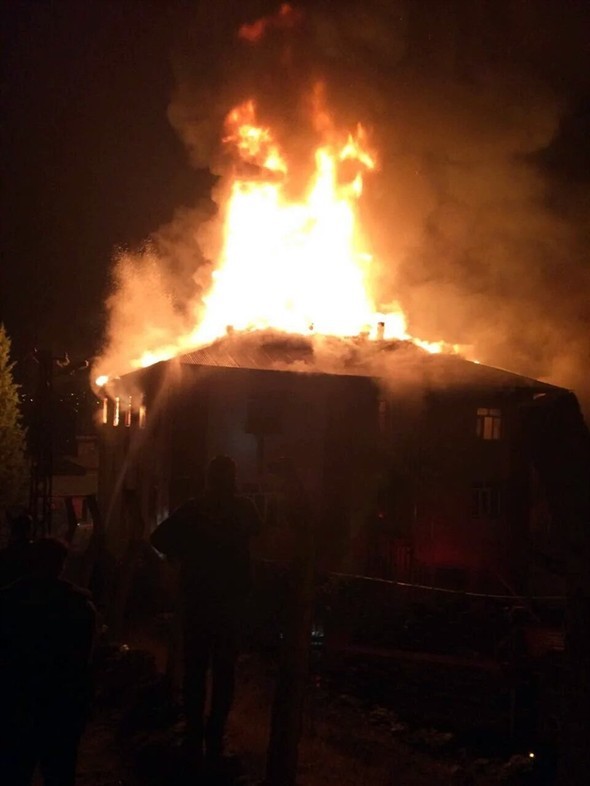 Gün ağardı facianın izleri ortaya çıktı 39