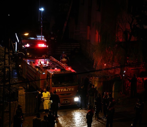 Gün ağardı facianın izleri ortaya çıktı 65