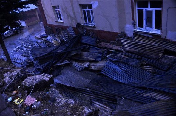 Gün ağardı facianın izleri ortaya çıktı 10