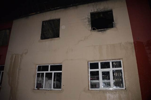 Gün ağardı facianın izleri ortaya çıktı 11