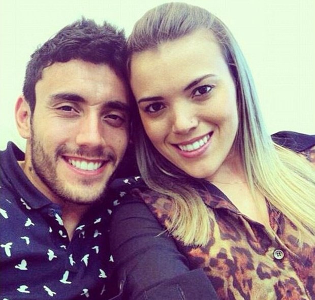 Uçak kazasından nasıl kurtulduklarını anlattılar 21