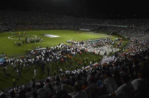 Yüzbinlerce kişi Chapecoense için statlara koştu 4