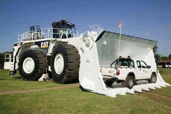 Hayrete düşüren devasa iş makineleri 14