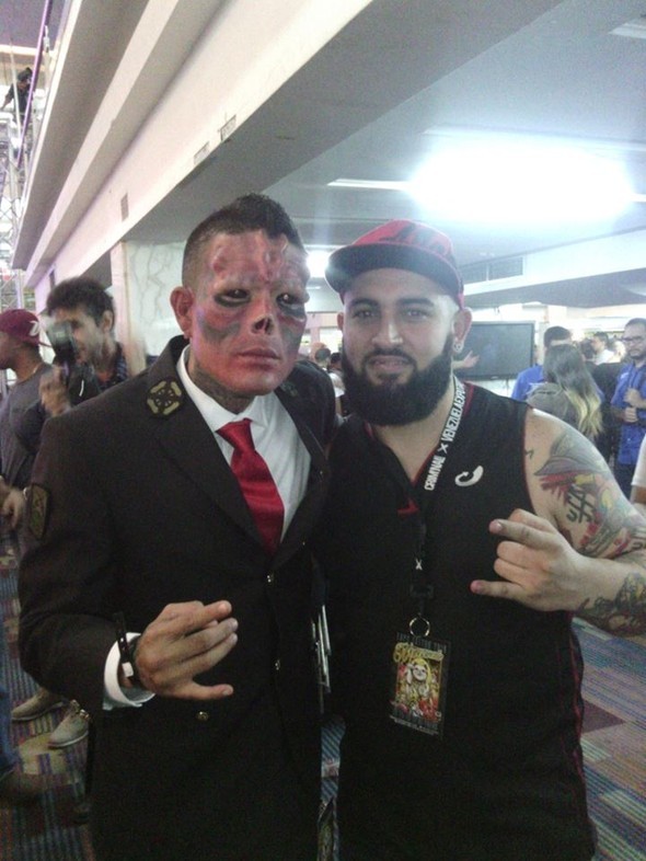 Her şeyi ona benzemek için yaptı 14