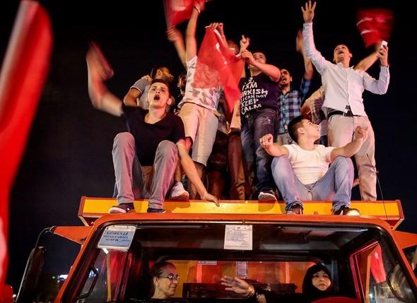 2016'ya damga vuran karaler 11