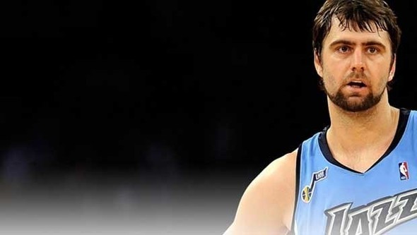 Beşiktaş'taki alçak saldırıya ünlülerin tepkileri 23