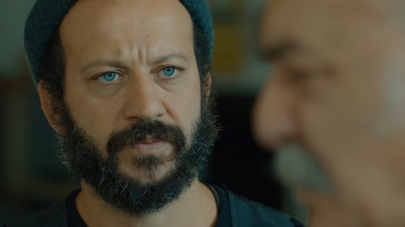 Beşiktaş'taki alçak saldırıya ünlülerin tepkileri 22