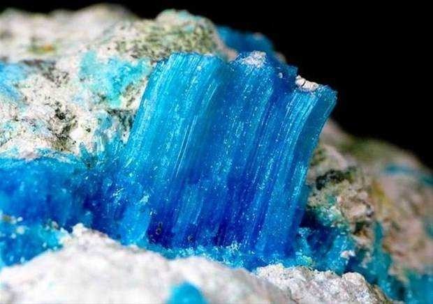 Bu taşa dokunmayın ölürsünüz! 4