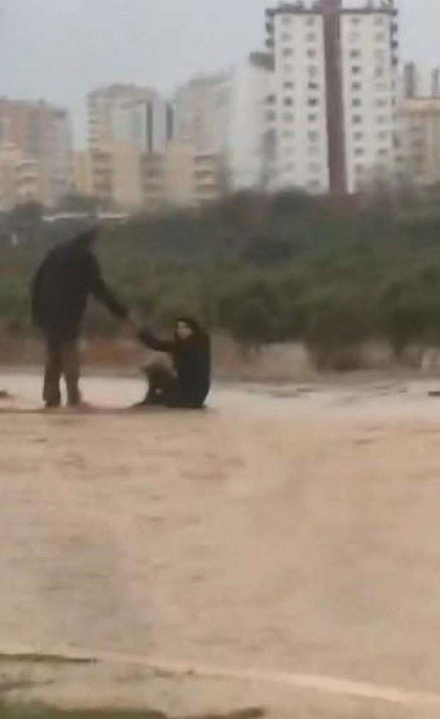 Fırtına tüm yurtta felakete neden oldu 14