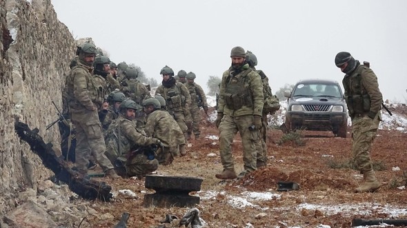 Türk ordusu El Bab’da Akil Dağı ve Hastane bölgesinde ilerliyor 16