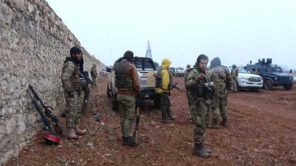 Türk ordusu El Bab’da Akil Dağı ve Hastane bölgesinde ilerliyor 17