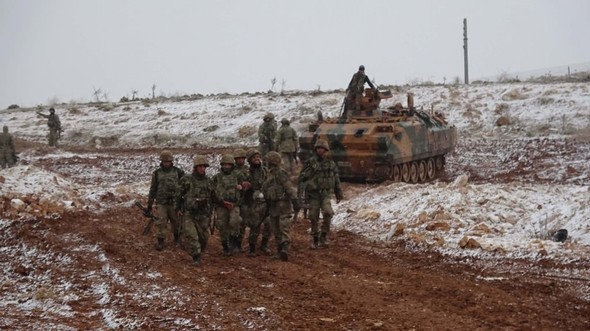 Türk ordusu El Bab’da Akil Dağı ve Hastane bölgesinde ilerliyor 3