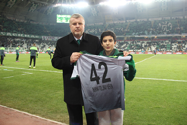 Şehit Fethi Sekin'in oğluna anlamlı jest 3