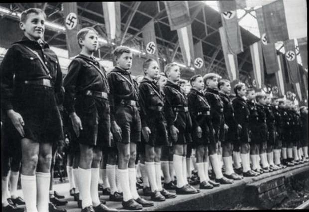 Nazi tecavüzüne uğrayan kadınları bile ayırmadılar 26