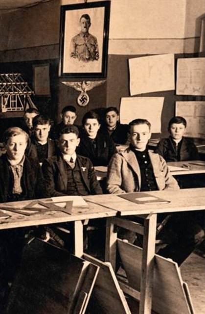 Nazi tecavüzüne uğrayan kadınları bile ayırmadılar 37