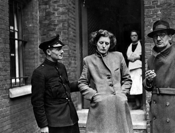 Nazi tecavüzüne uğrayan kadınları bile ayırmadılar 9