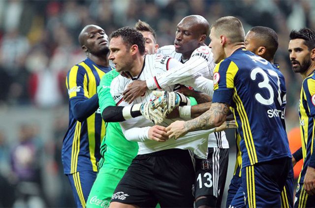 Van Persie'den kızdıran sevinç 15