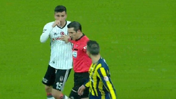 Van Persie'den kızdıran sevinç 11