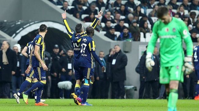 Van Persie'den kızdıran sevinç 17