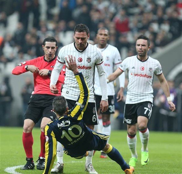 Beşiktaş'ta Tosic kırmızı kart gördü, ortalık karıştı! 9