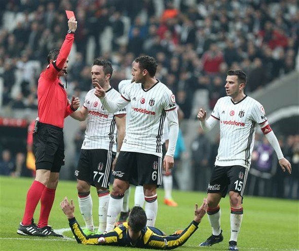 Beşiktaş'ta Tosic kırmızı kart gördü, ortalık karıştı! 7