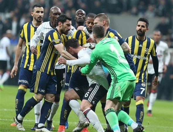 Beşiktaş'ta Tosic kırmızı kart gördü, ortalık karıştı! 5