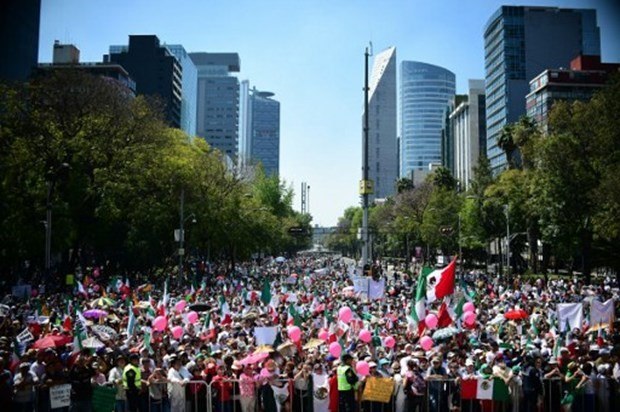 Trump karşıtı gösteriler ABD'nin komşusuna sıçradı 2