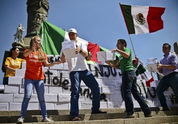 Trump karşıtı gösteriler ABD'nin komşusuna sıçradı 5