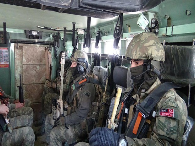 Teröre eş zamanlı darbe 1