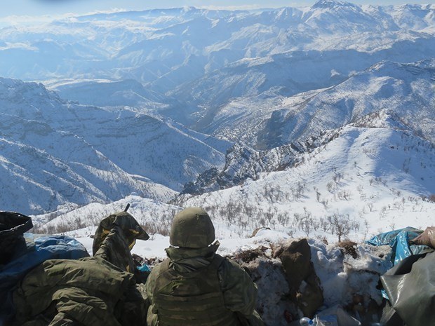 Teröre eş zamanlı darbe 16