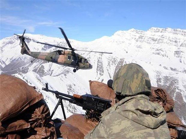 Teröre eş zamanlı darbe 22