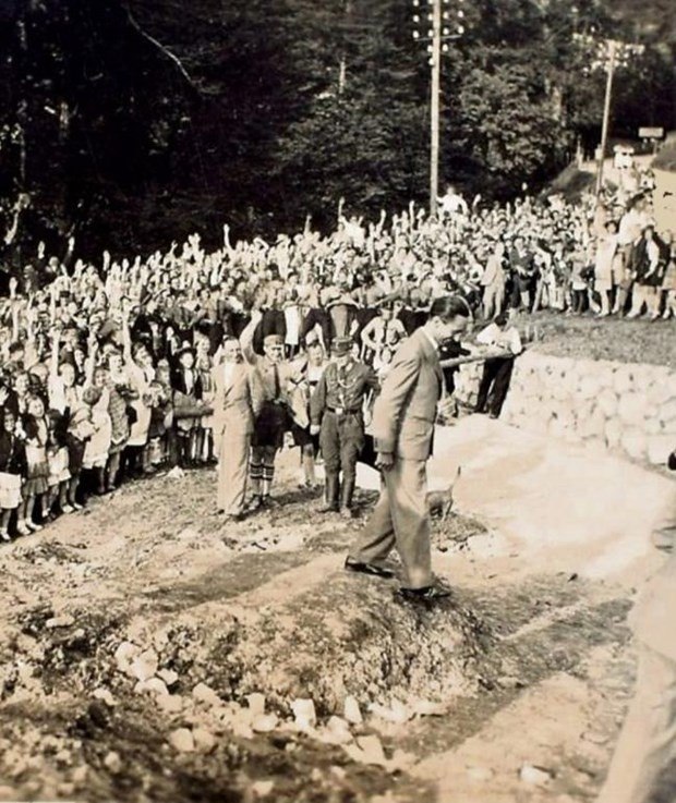 Hitler'in sevgilisinden gizemli fotoğraf albümü 6
