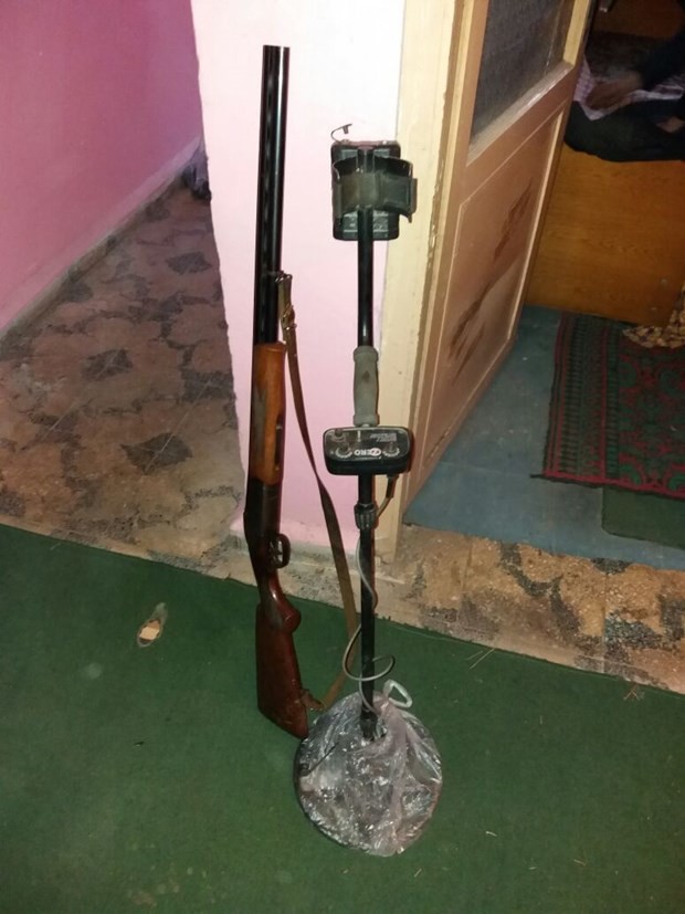 Yatağının altından tarihi eser fışkırdı 12