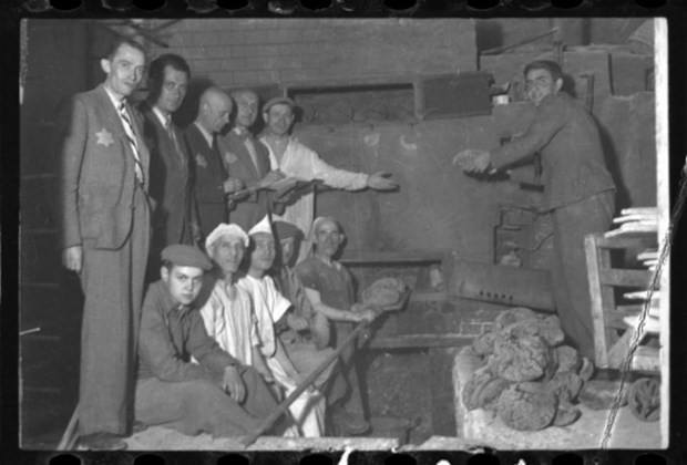 Nazi vahşetini gizlice fotoğrafladı 53