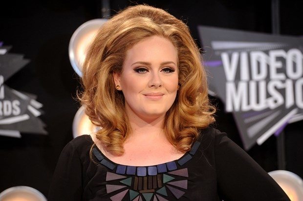 Adele Billboard 200 rekorunu kıran ilk kadın oldu 2