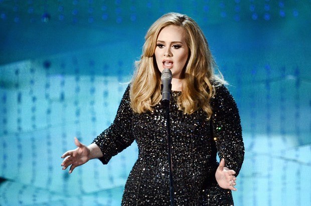 Adele Billboard 200 rekorunu kıran ilk kadın oldu 6