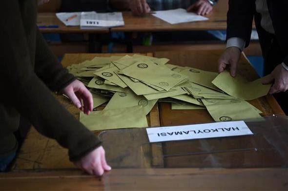 1 Kasım'dan referanduma oylar nasıl değişti? 24