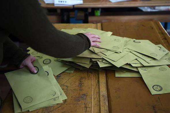 1 Kasım'dan referanduma oylar nasıl değişti? 25