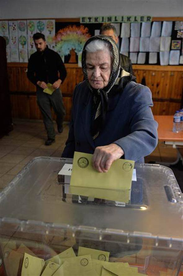 1 Kasım'dan referanduma oylar nasıl değişti? 34