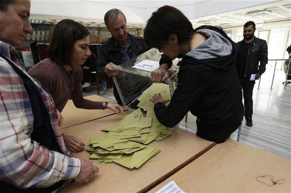 1 Kasım'dan referanduma oylar nasıl değişti? 71