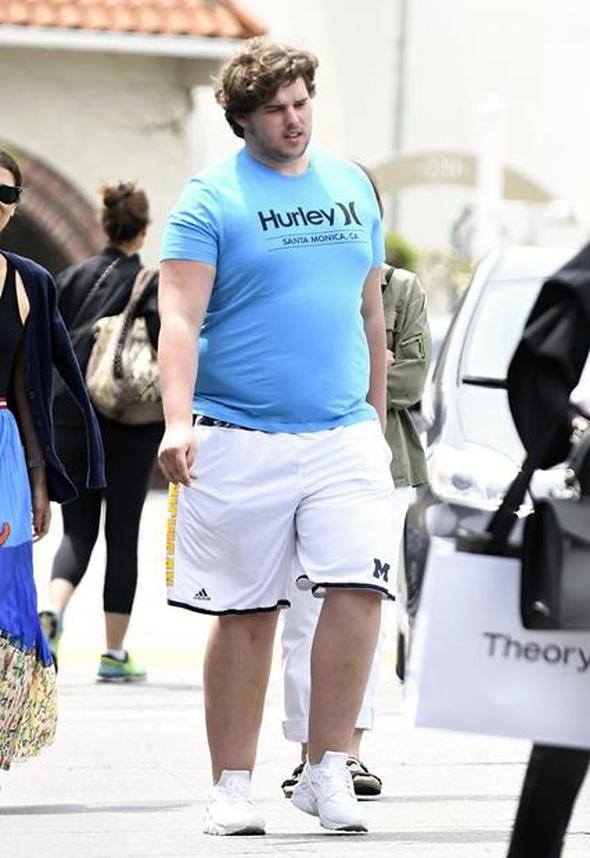 Ünlü oyuncunun oğlu şaşırttı 11