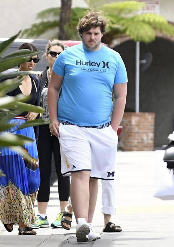 Ünlü oyuncunun oğlu şaşırttı 7