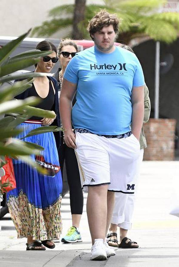 Ünlü oyuncunun oğlu şaşırttı 8