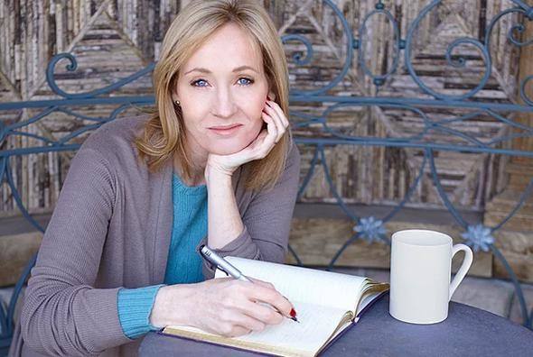 İşte en çok kazanan Türk yazarlar 33