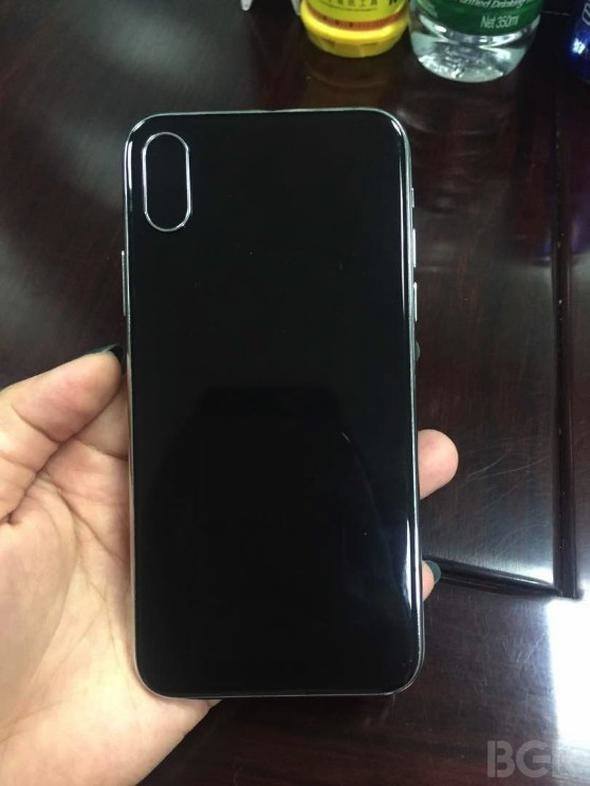 iPhone 8 fotoğrafları sızdı 5