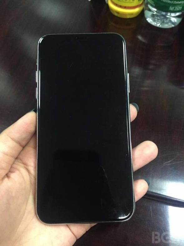 iPhone 8 fotoğrafları sızdı 8