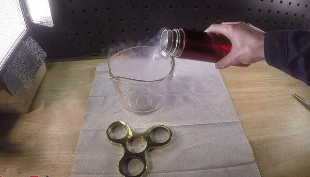 Dört rulman satın alarak kendi stres çarkını yaptı! 48