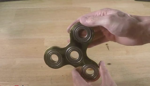 Dört rulman satın alarak kendi stres çarkını yaptı! 52