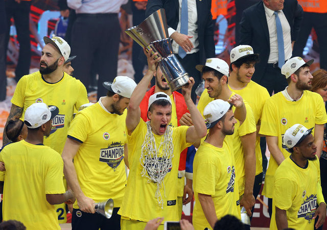 Tarihi geceden tarihi kareler 24